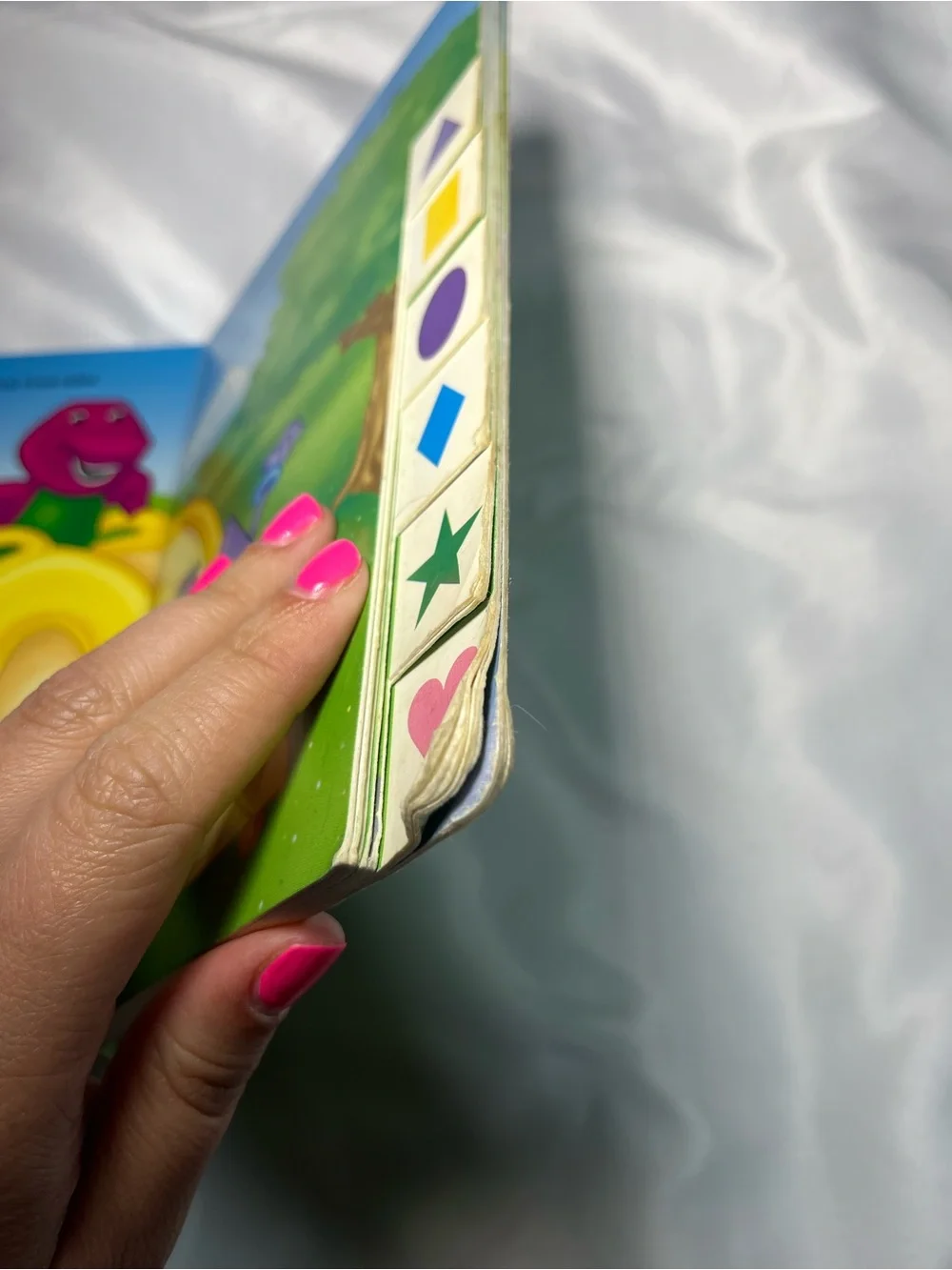 Vintage 1998 Barney’s Book of Shapes Board Book Mark Bernthal Kids‎ Learning